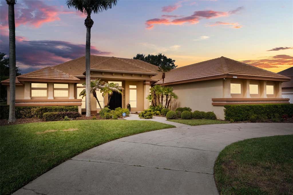 Photo of 11217 Willow Gardens Drive, Windermere, FL 34786 (MLS # O6417903)