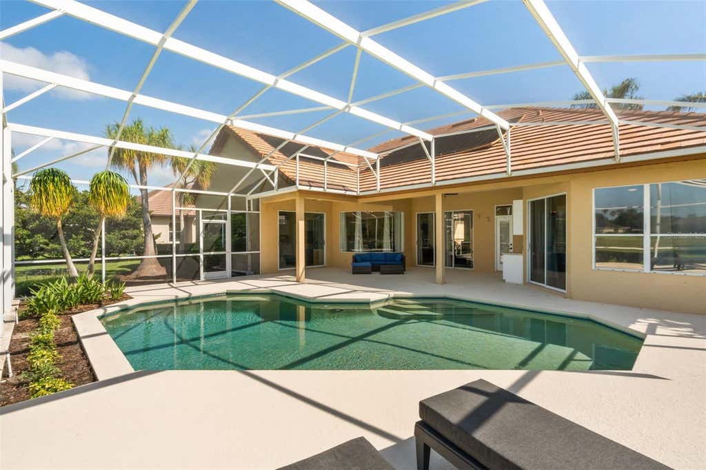 Photo of 11217 Willow Gardens Drive, Windermere, FL 34786 (MLS # O6417903)