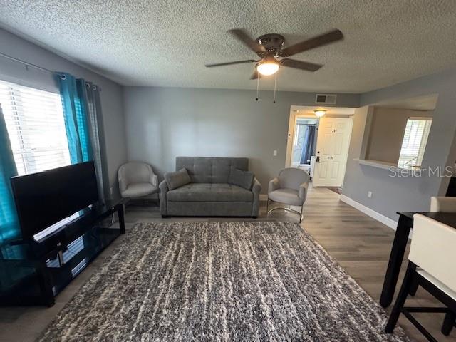 COUNTRY CLUB VLG/SILVER SPGS S - Residential
