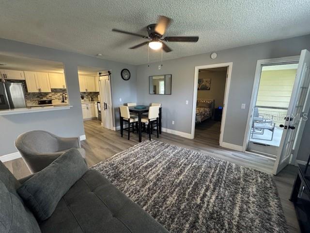 COUNTRY CLUB VLG/SILVER SPGS S - Residential
