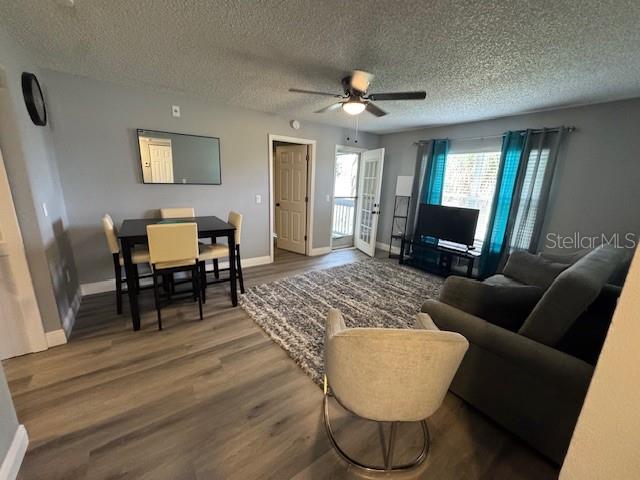 COUNTRY CLUB VLG/SILVER SPGS S - Residential