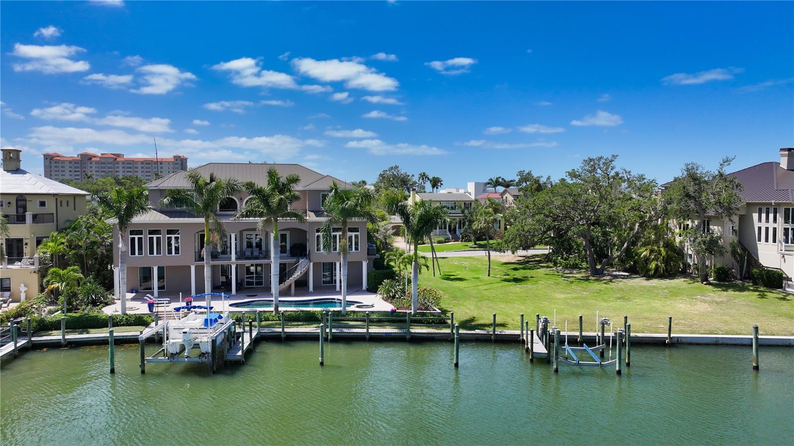 975 WHITAKERS LANE