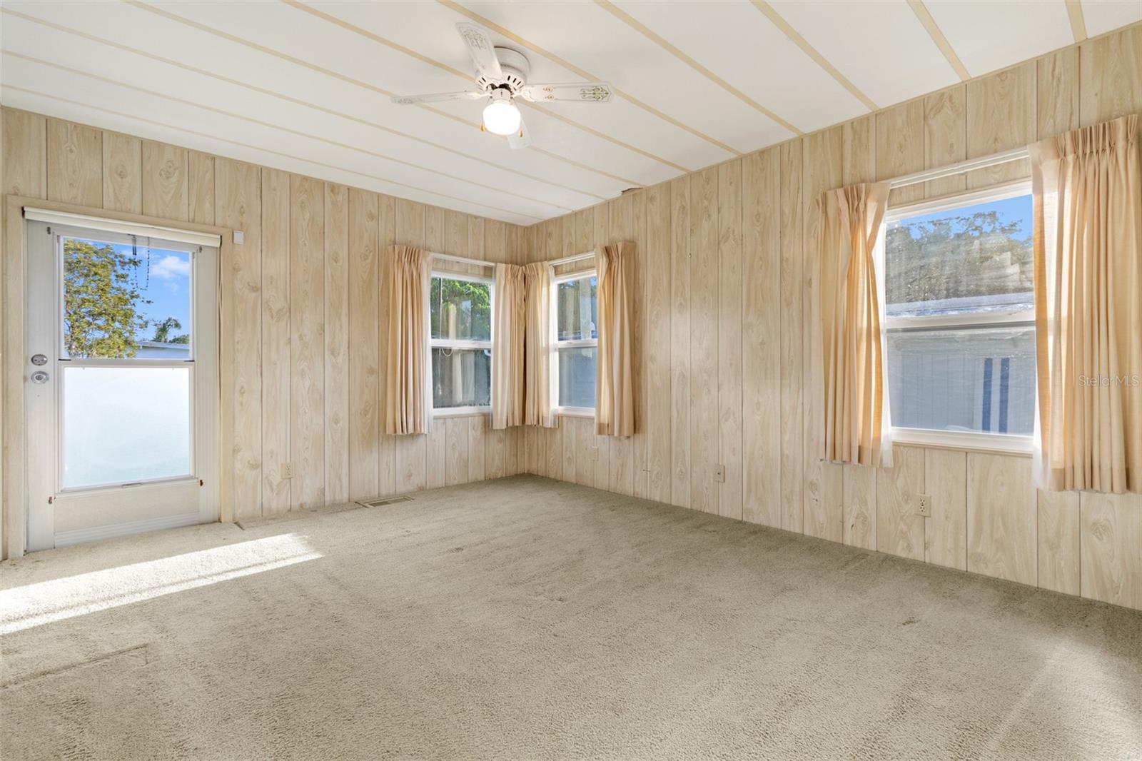 TRAVELERS REST - Residential