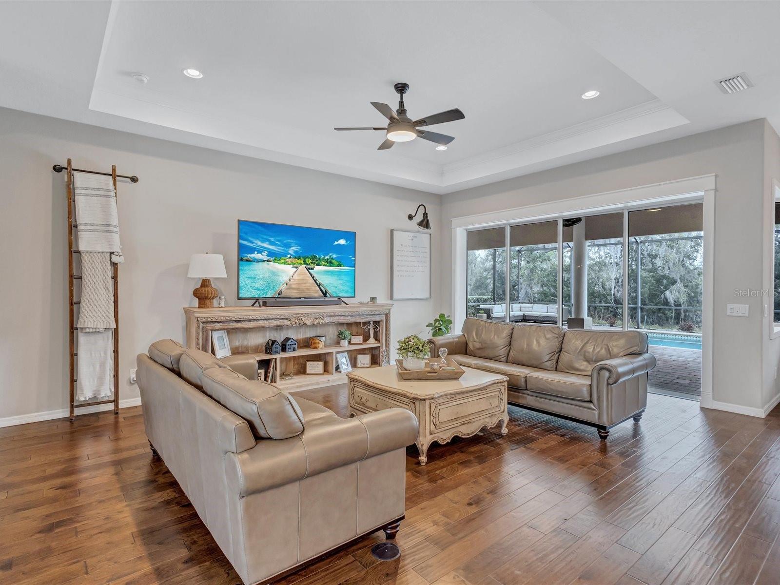 TWIN RIVERS PH IV - Residential