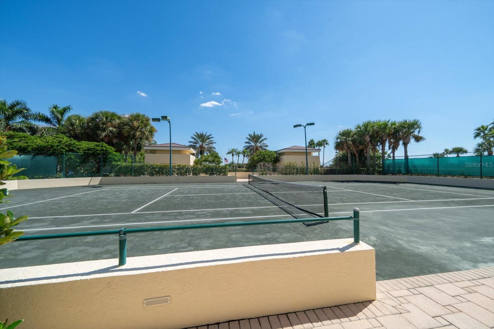 MERIDIAN ON SAND KEY CONDO - Residential