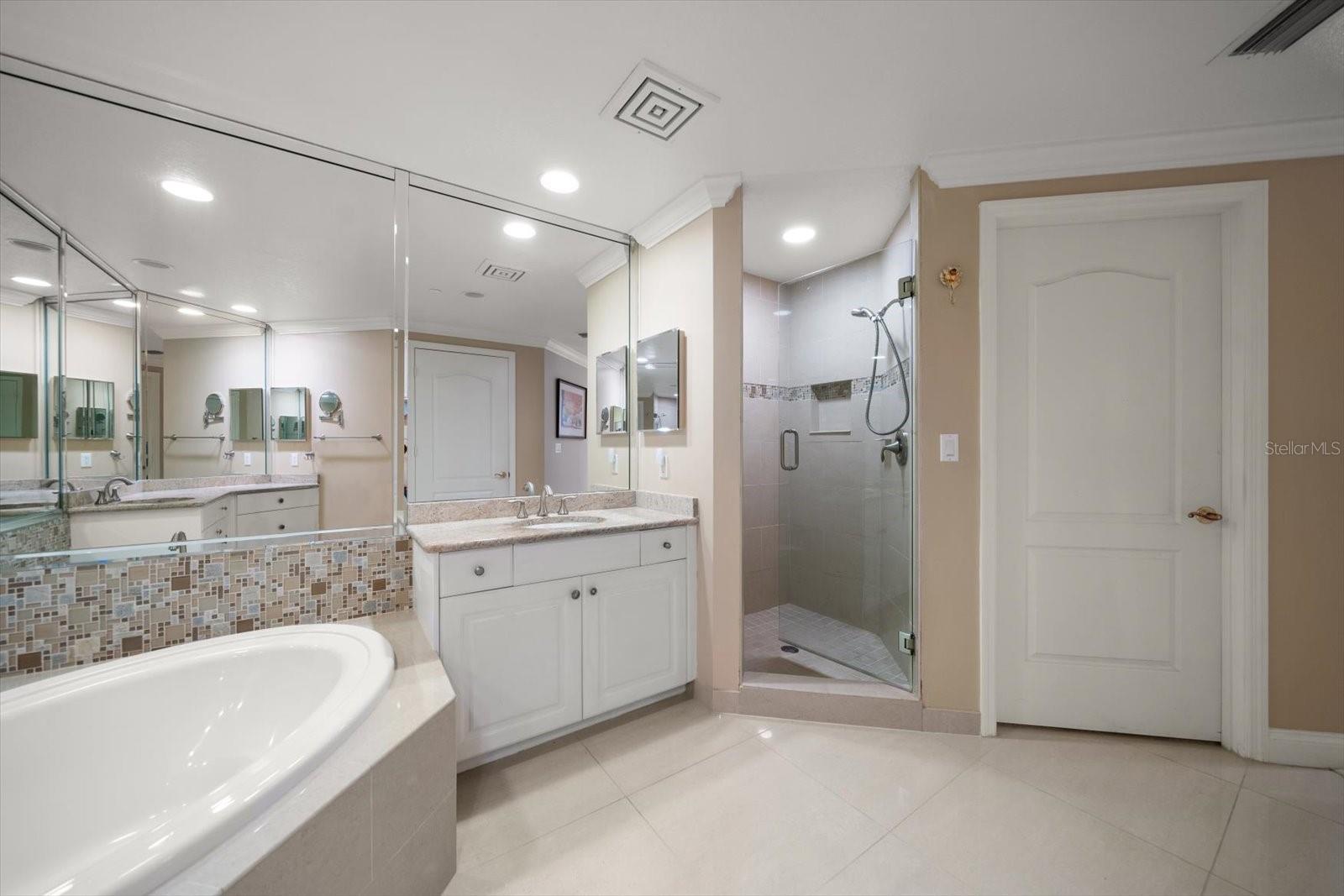 MERIDIAN ON SAND KEY CONDO - Residential