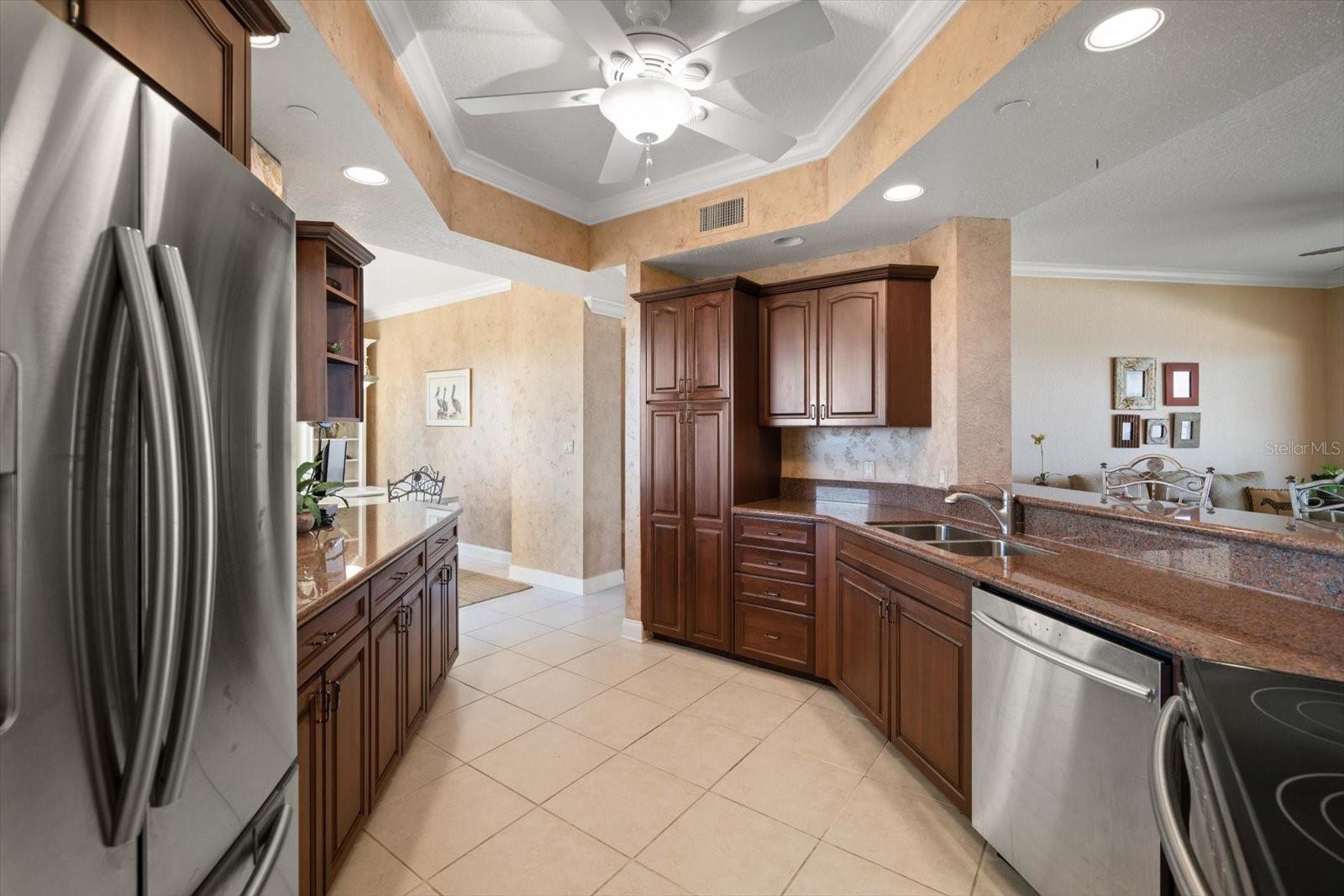MERIDIAN ON SAND KEY CONDO - Residential