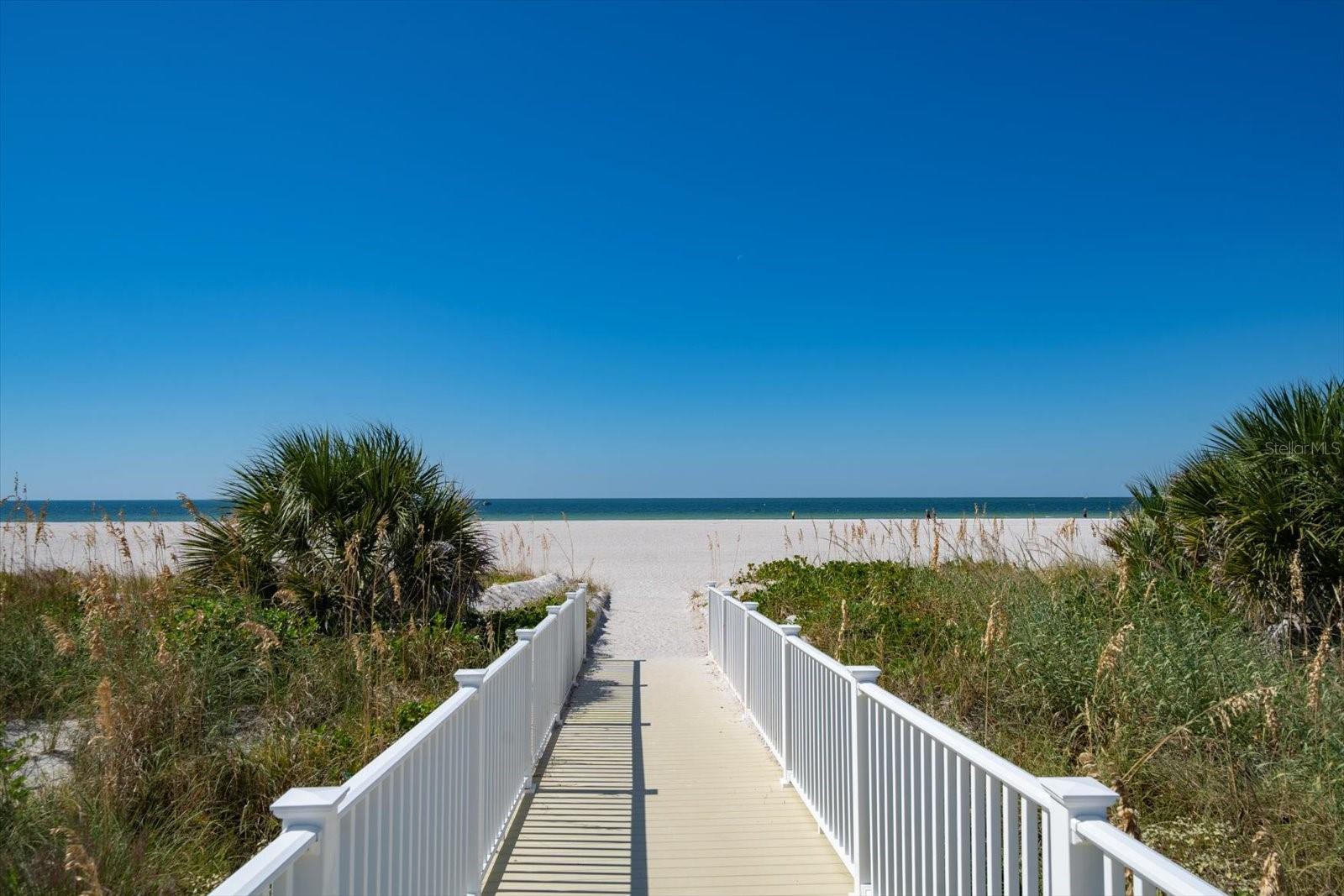 MERIDIAN ON SAND KEY CONDO - Residential