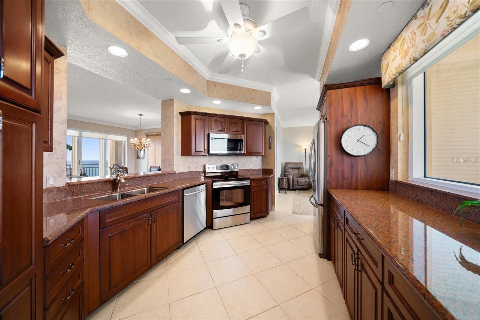 MERIDIAN ON SAND KEY CONDO - Residential
