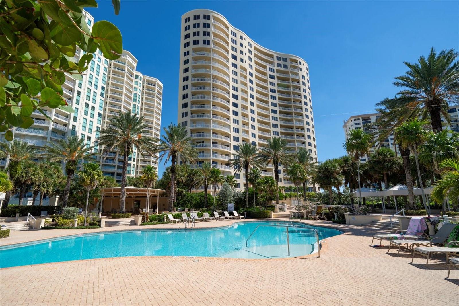 MERIDIAN ON SAND KEY CONDO - Residential