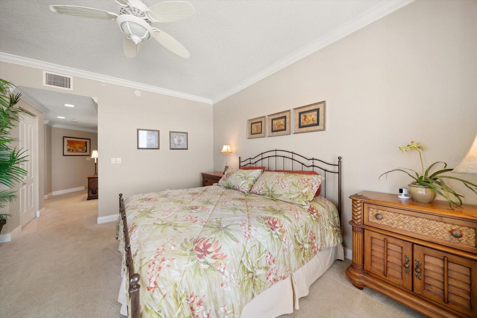 MERIDIAN ON SAND KEY CONDO - Residential