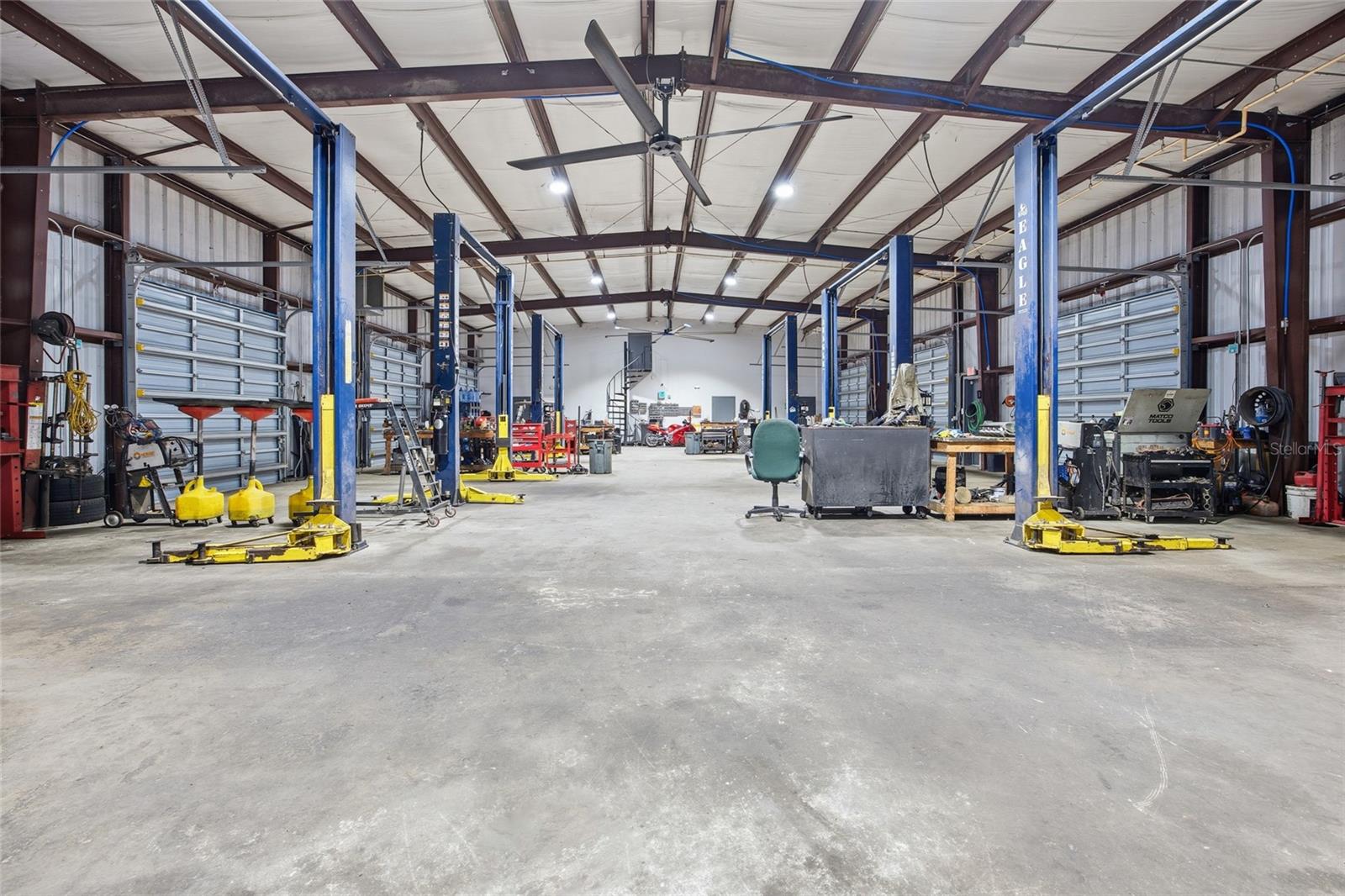 EASTERN ACRES - Commercial Sale