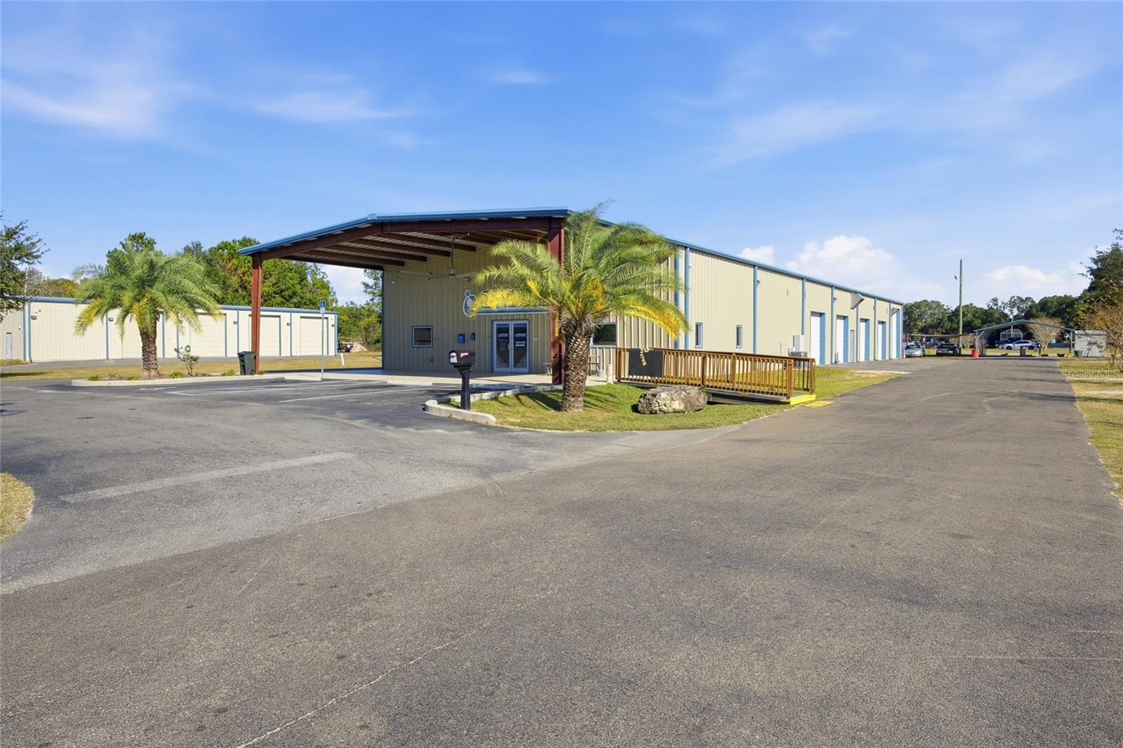 EASTERN ACRES - Commercial Sale