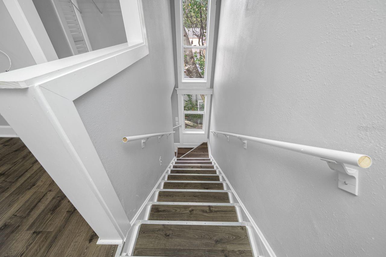 HIGHLAND GROVES - Residential