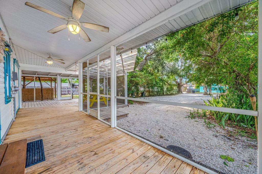 HIGHLAND GROVES - Residential