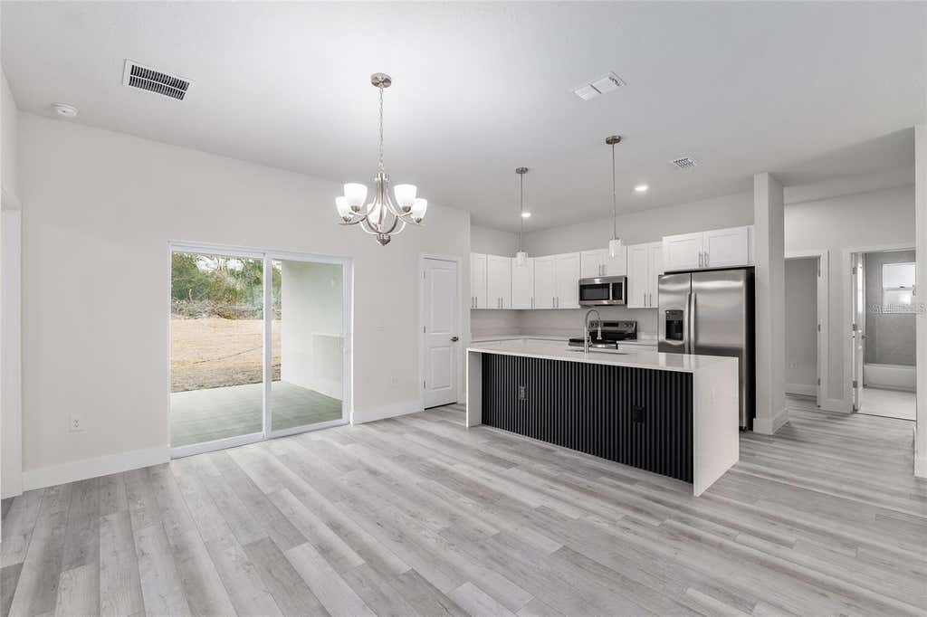 Photo of 17386 SW 25th Circle, Ocala, FL 34473 (MLS # O6427552)