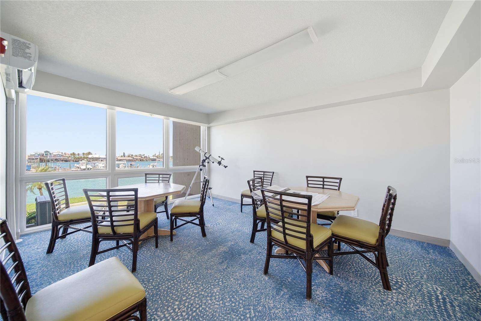 KEY CAPRI CONDO - Residential