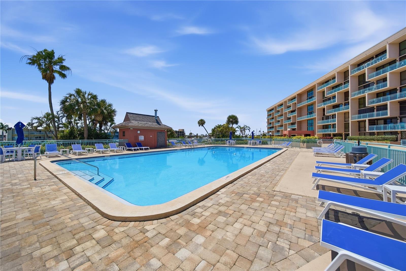KEY CAPRI CONDO - Residential