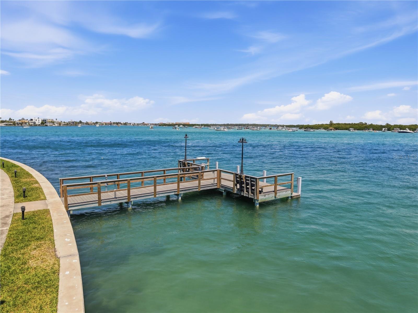 KEY CAPRI CONDO - Residential