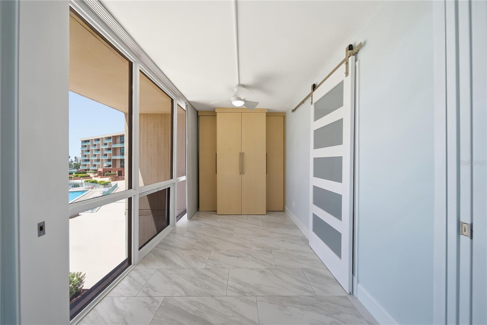 KEY CAPRI CONDO - Residential