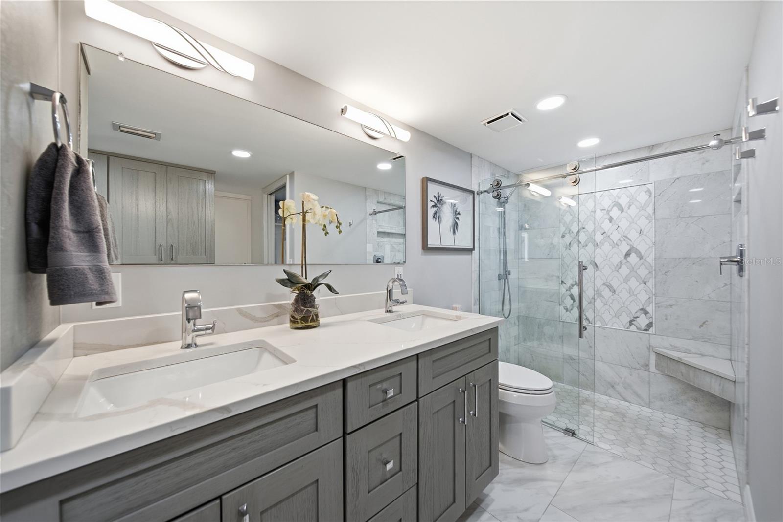 KEY CAPRI CONDO - Residential