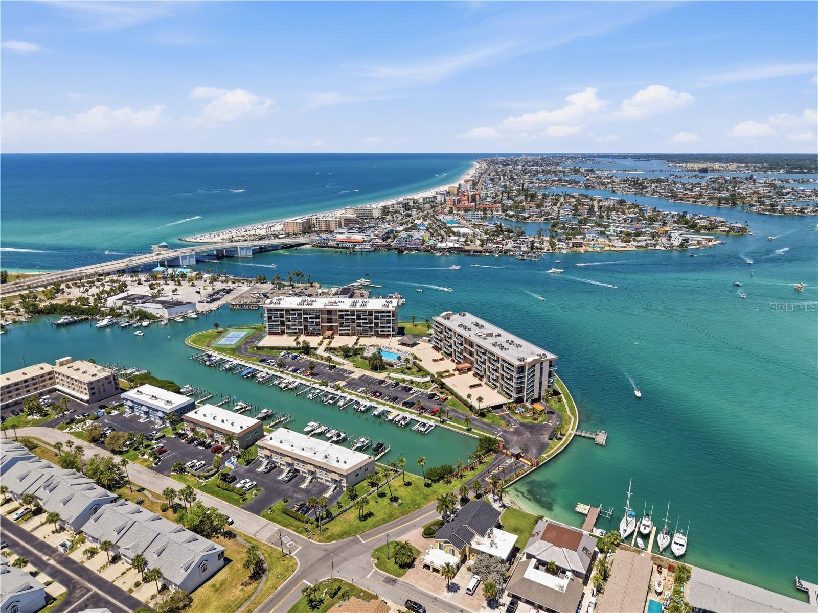 KEY CAPRI CONDO - Residential