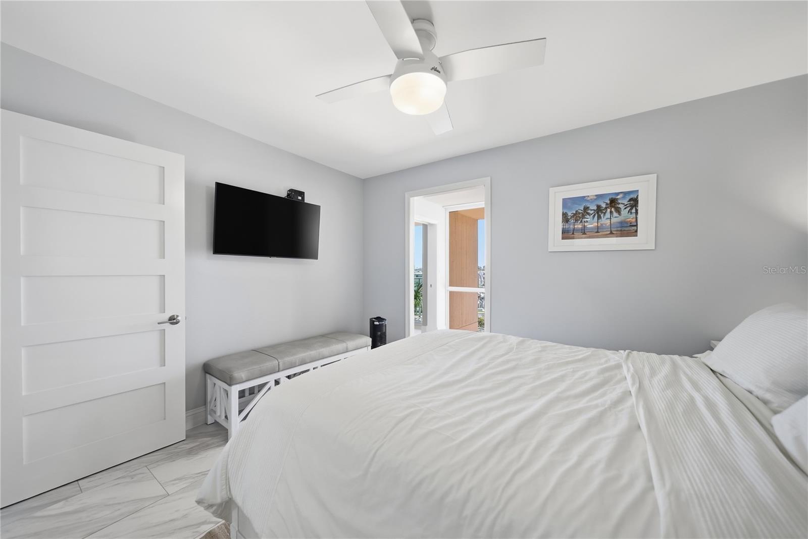 KEY CAPRI CONDO - Residential