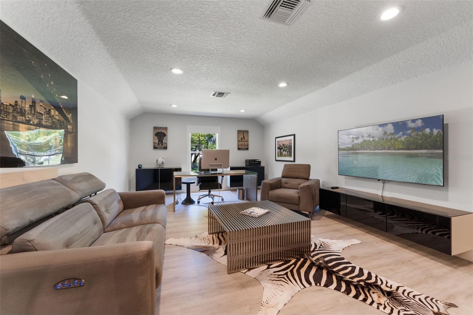 WEST LAKE BUTLER ESTATES - Residential