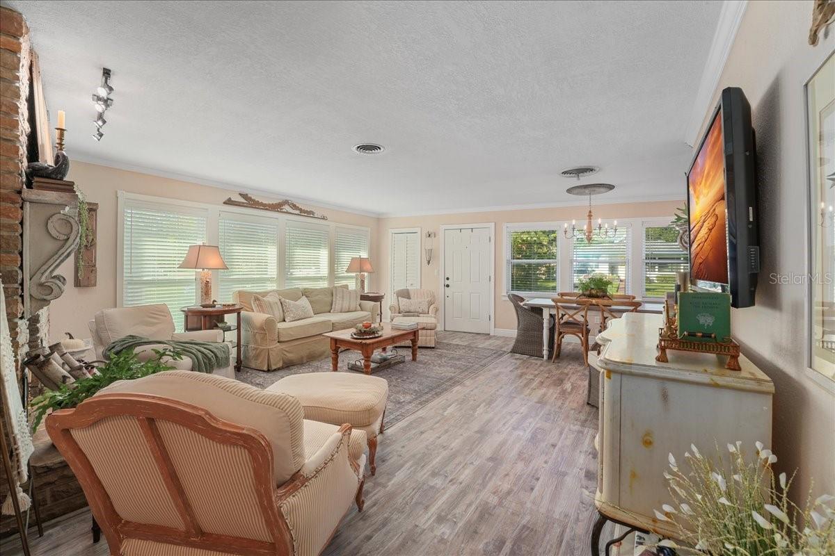 PINE TERRACE - Residential