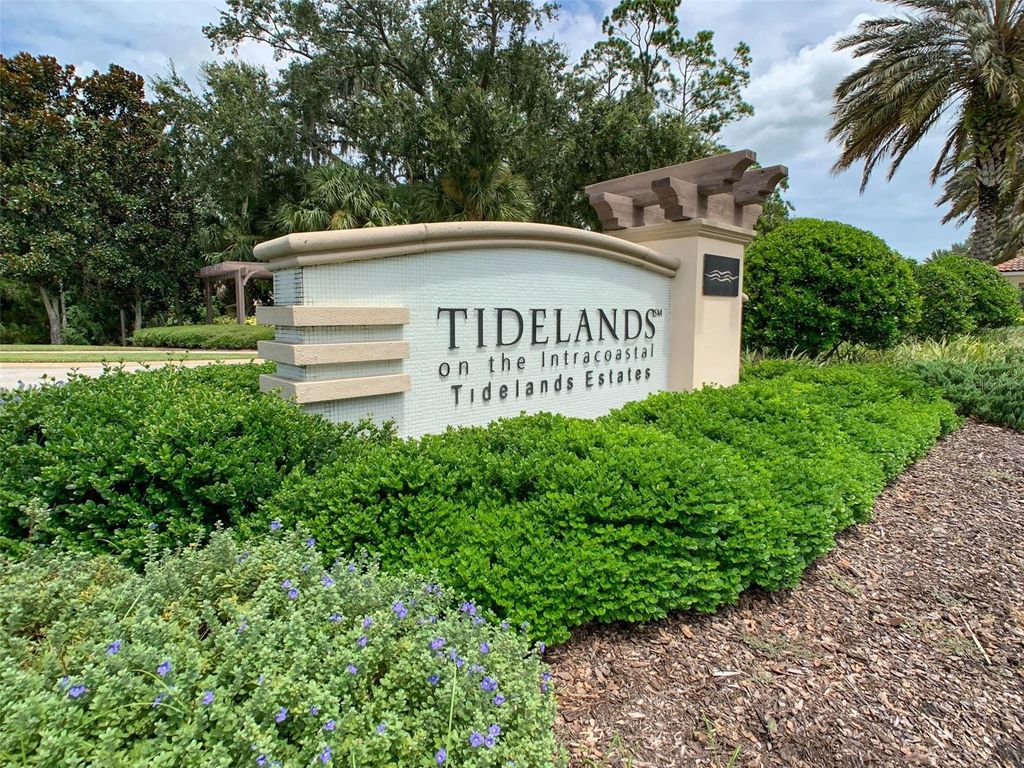 Photo of 29 Longview Way N, Palm Coast, FL 32137 (MLS # FC313731)