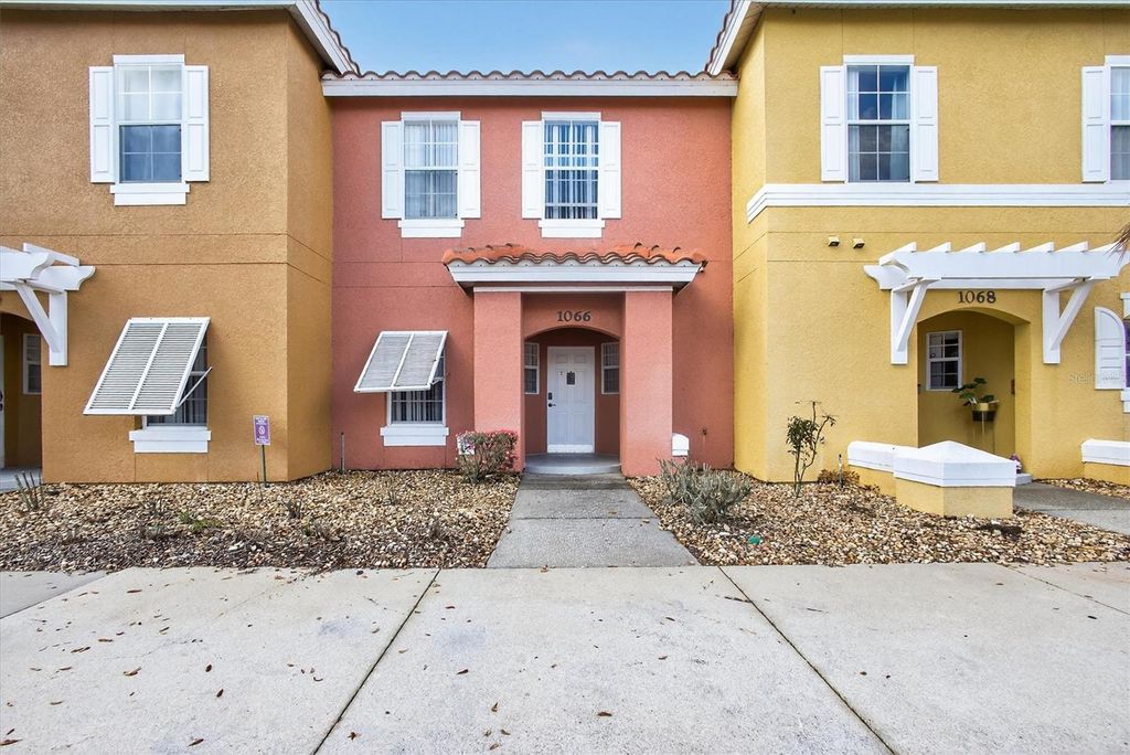 Photo of 1066 Park Ridge Circle, Kissimmee, FL 34746 (MLS # O6389477)