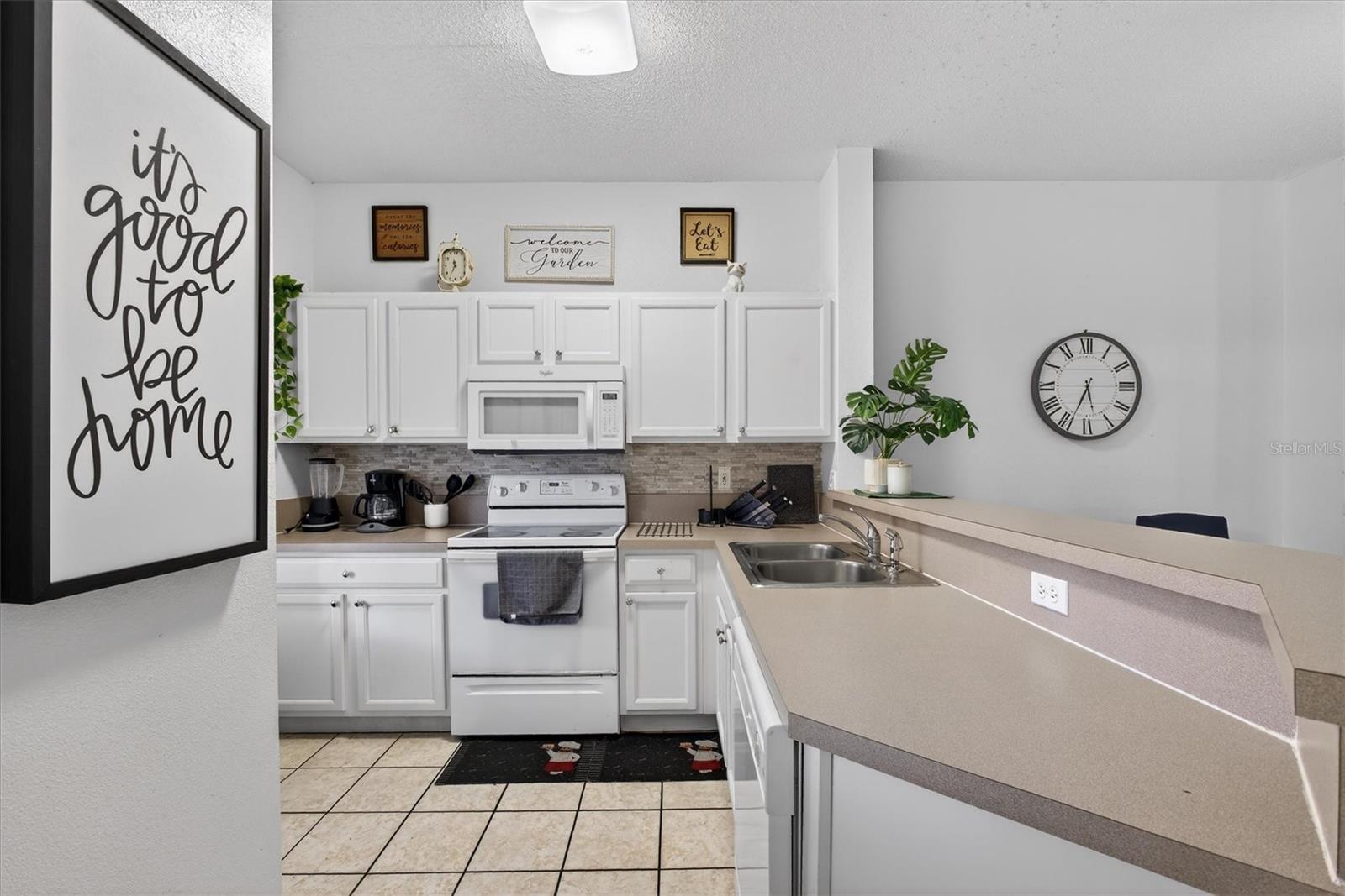 LAKE BERKLEY RESORT VILLAS PH 2 - Residential