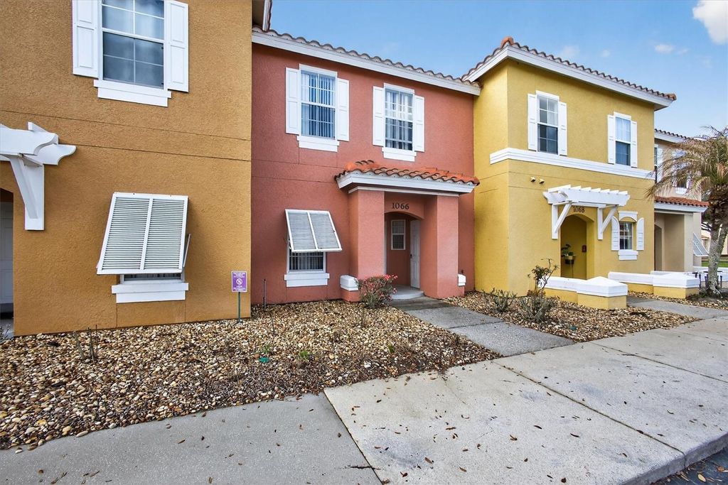 Photo of 1066 Park Ridge Circle, Kissimmee, FL 34746 (MLS # O6389477)