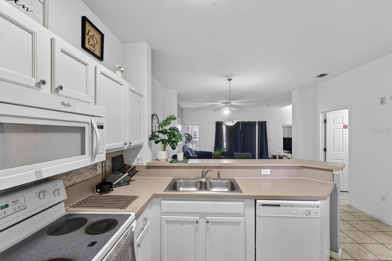 LAKE BERKLEY RESORT VILLAS PH 2 - Residential