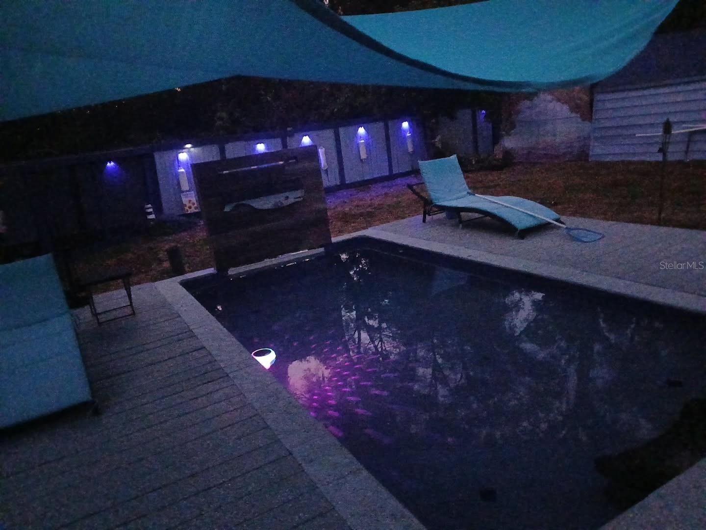 FAIRFAX HILLS - Residential