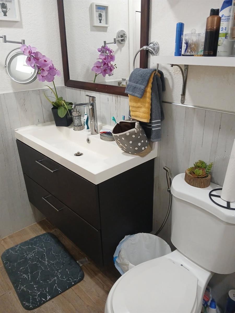 FAIRFAX HILLS - Residential