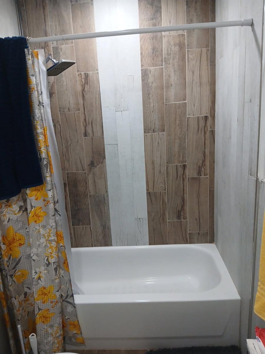 FAIRFAX HILLS - Residential