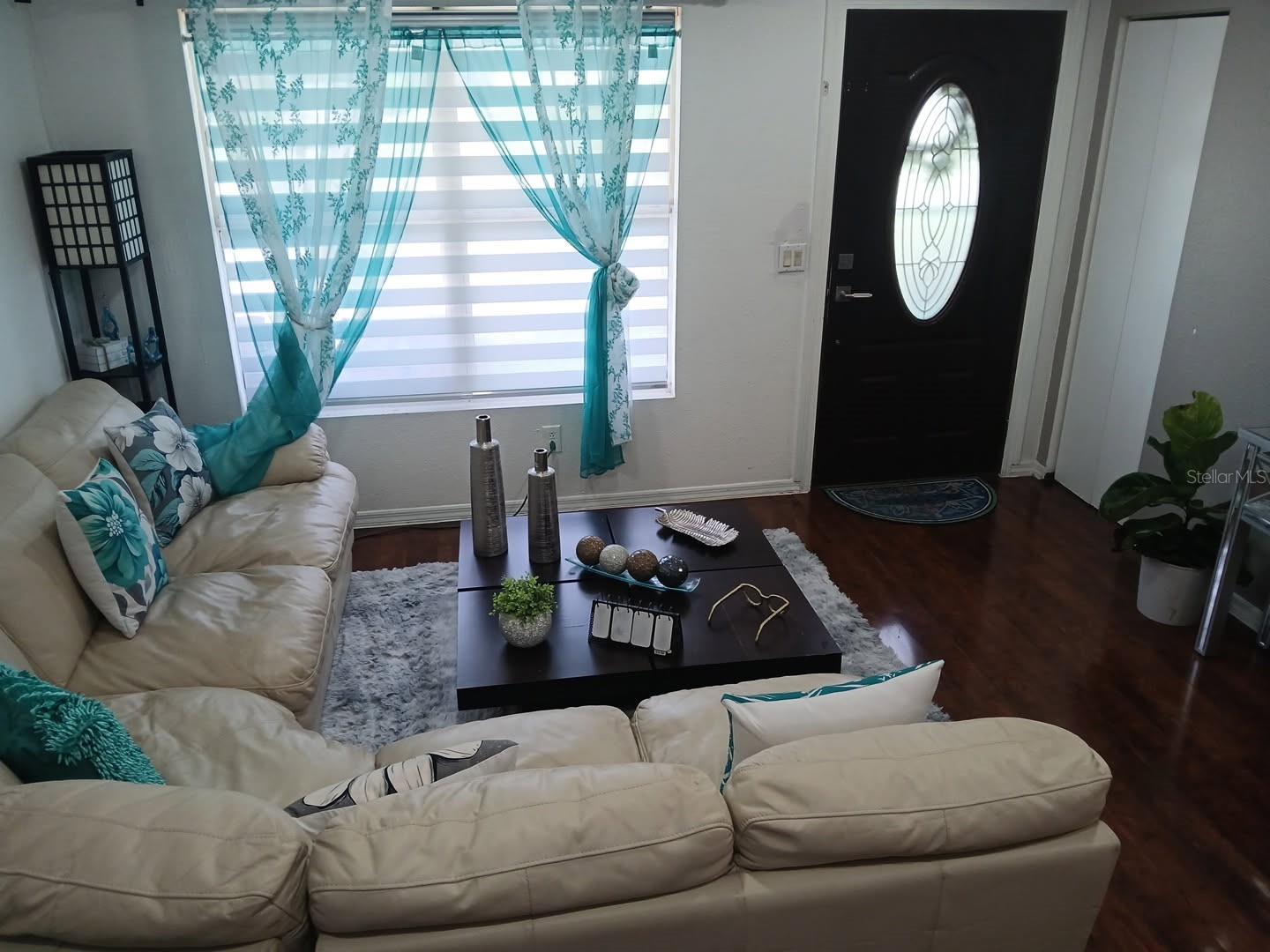 FAIRFAX HILLS - Residential