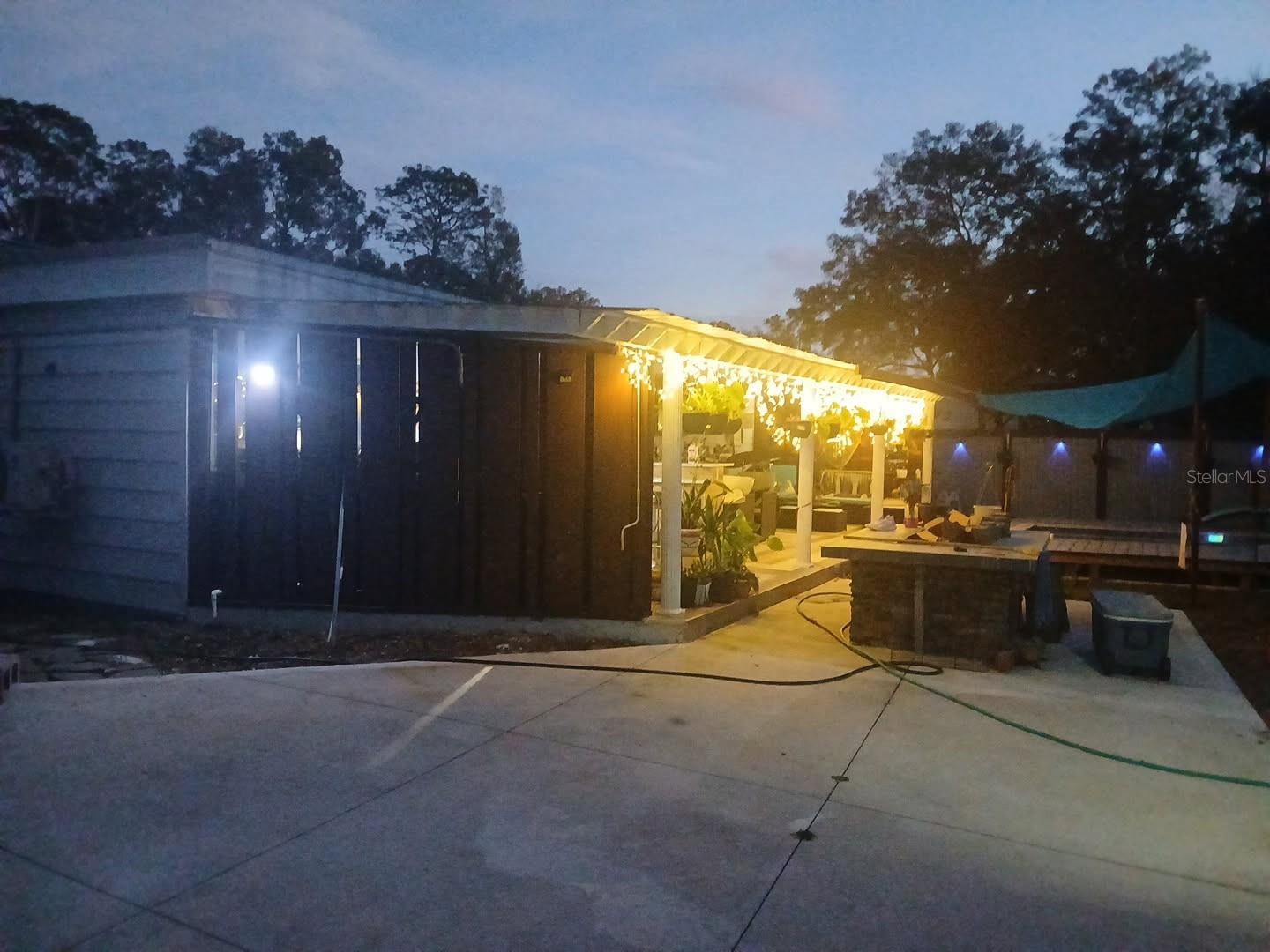 FAIRFAX HILLS - Residential