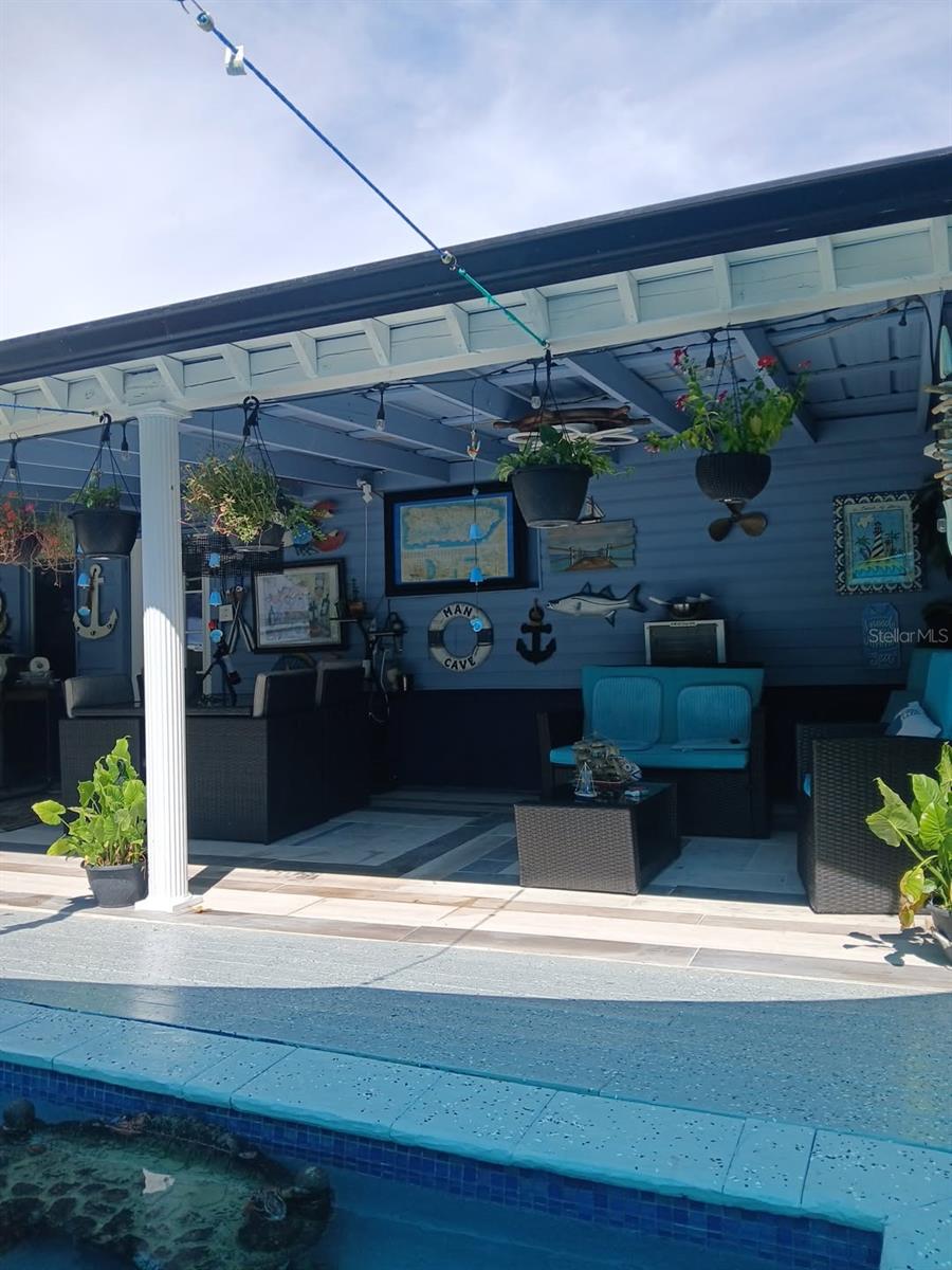 FAIRFAX HILLS - Residential