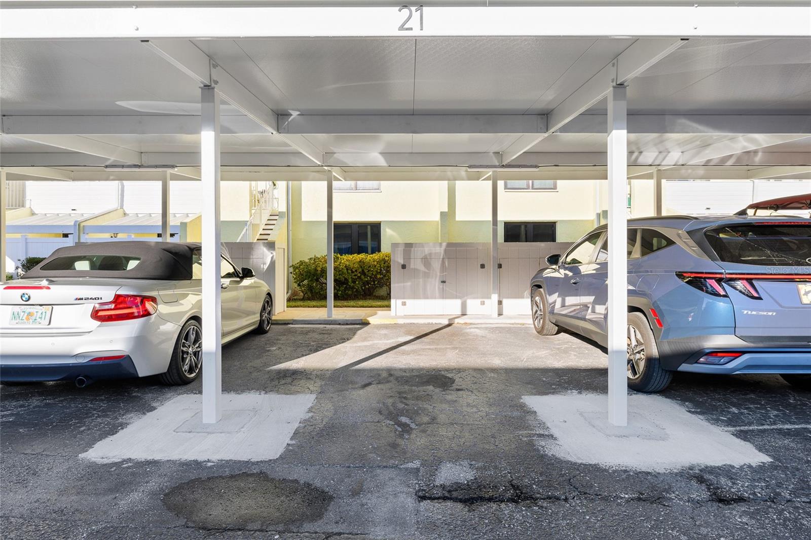 WINDRUSH COVE PH 1 CONDO - Residential