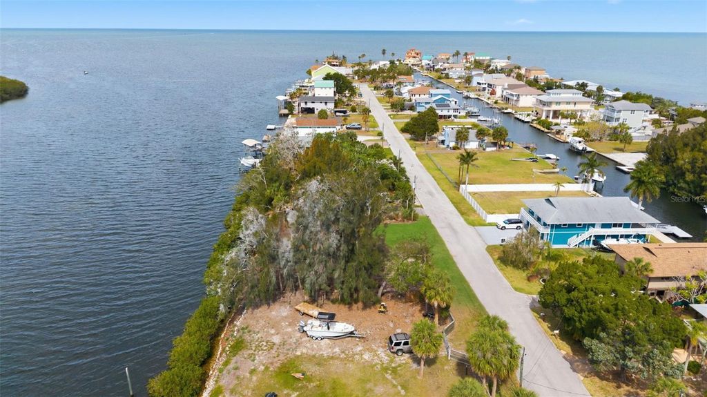 Photo of 6646 Seaview Boulevard, Hudson, FL 34667 (MLS # TB8504993)