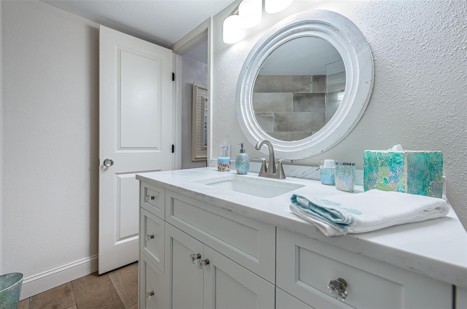 LA PUERTA DEL SOL CONDO - Residential