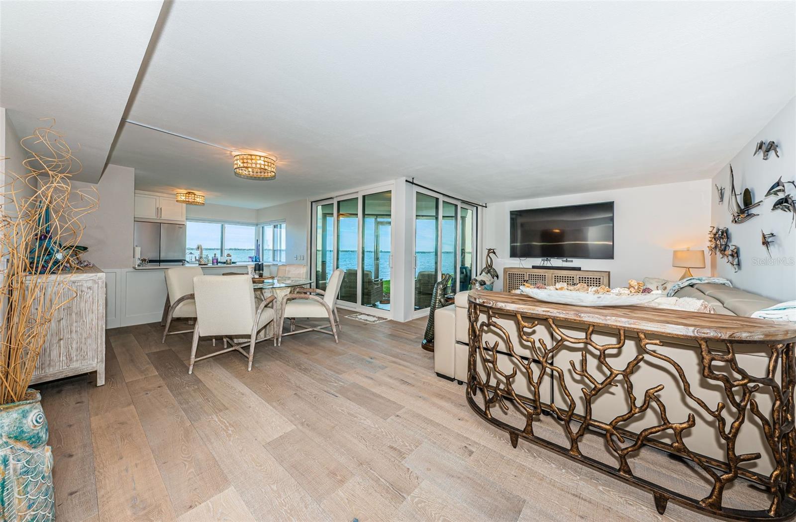 5633 PUERTA DEL SOL BOULEVARD S 103