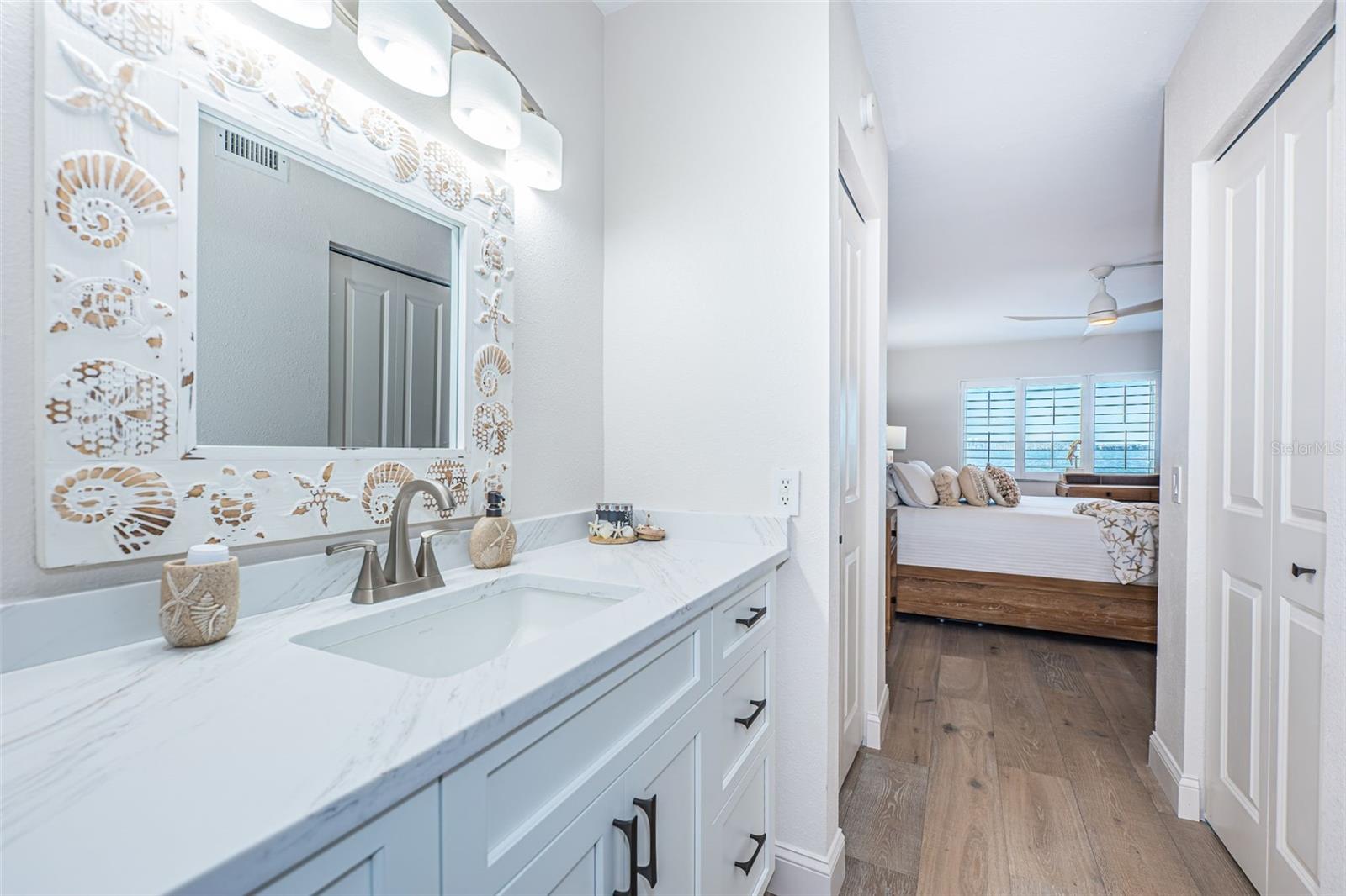 LA PUERTA DEL SOL CONDO - Residential