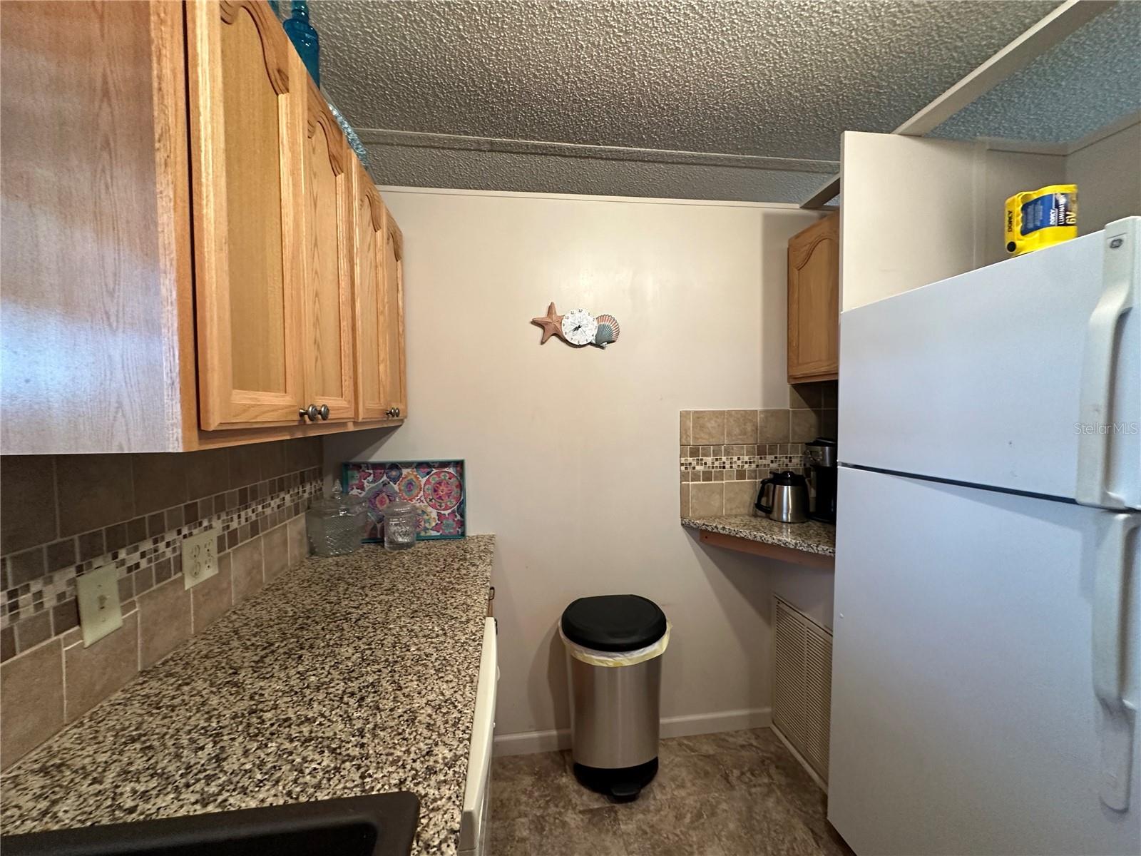 707 RIVERVIEW CIRCLE