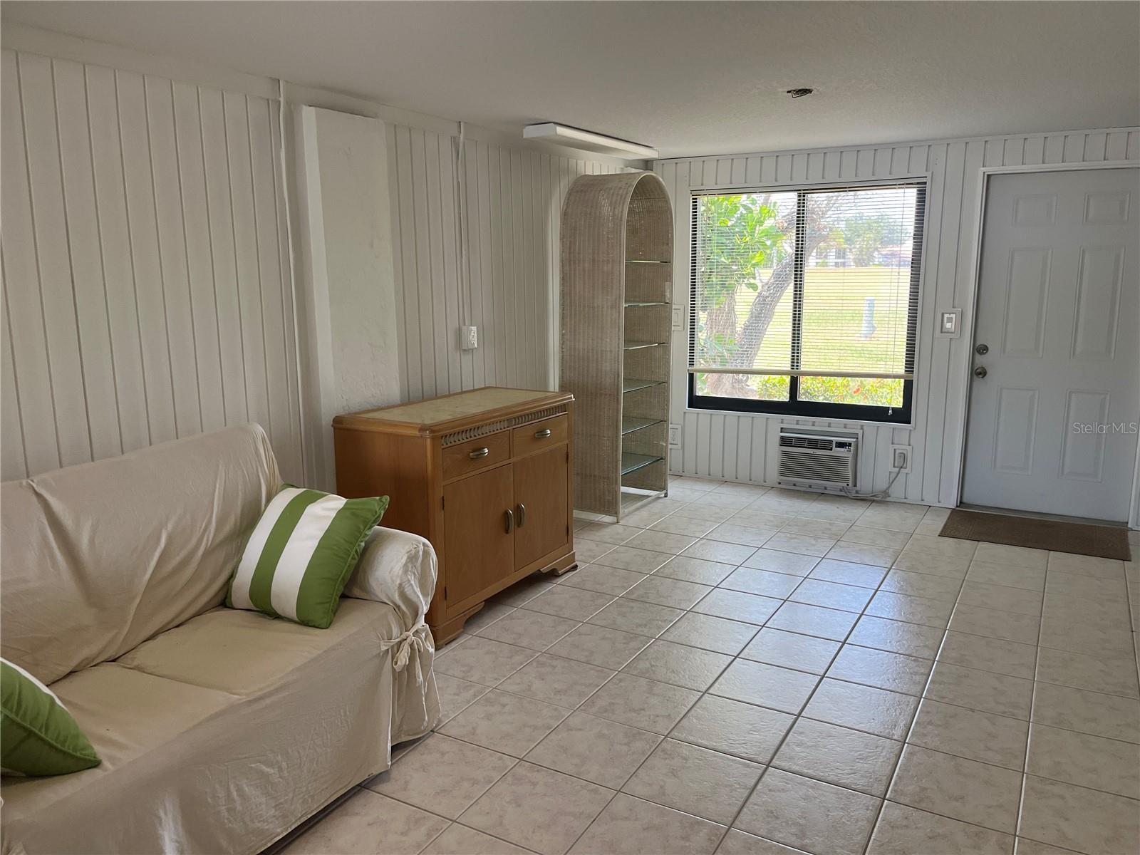 BIRD BAY VILLAGE - Residential Lease