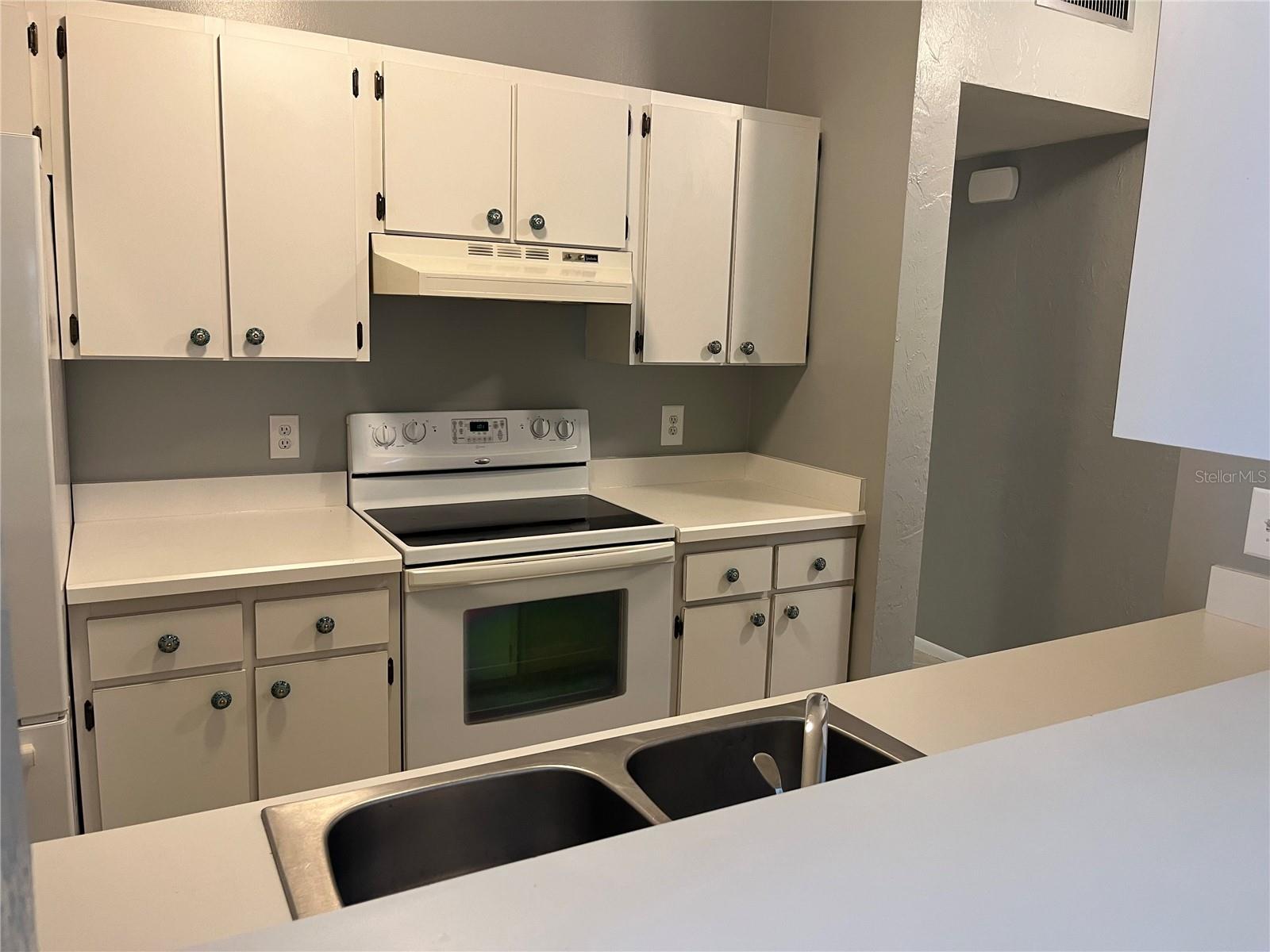 BIRD BAY VILLAGE - Residential Lease