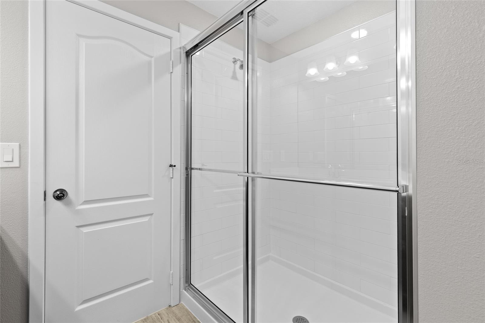 HIDDEN LAKE RESERVE - Residential