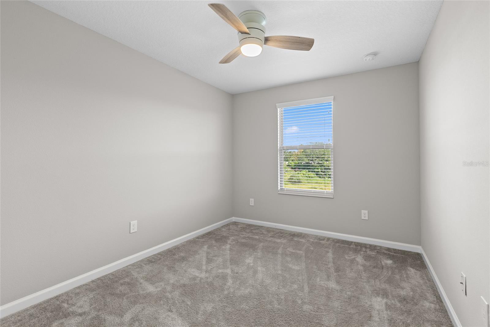 HIDDEN LAKE RESERVE - Residential